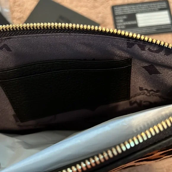 Limited stock! Clearance! New MCM one size pouch set $380+ tax - Picture 6 of 7
